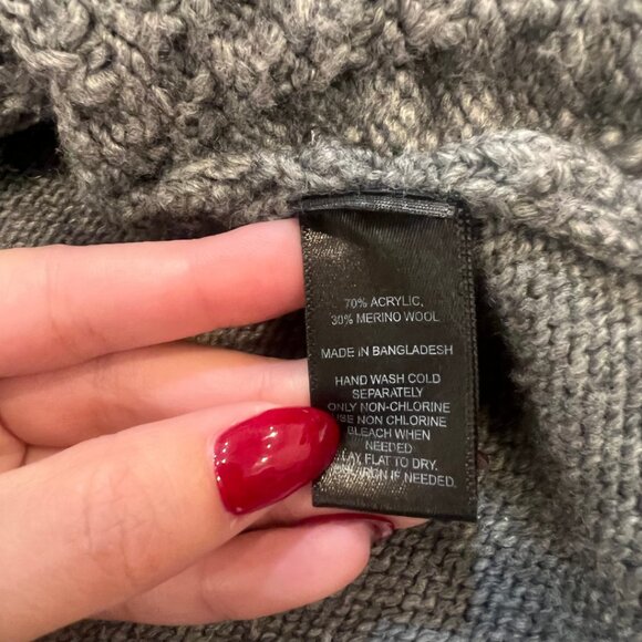 Express Gray Wool Chunky Long Sweater Top Y2K Size Medium Knitwear Office Siren - Picture 5 of 5